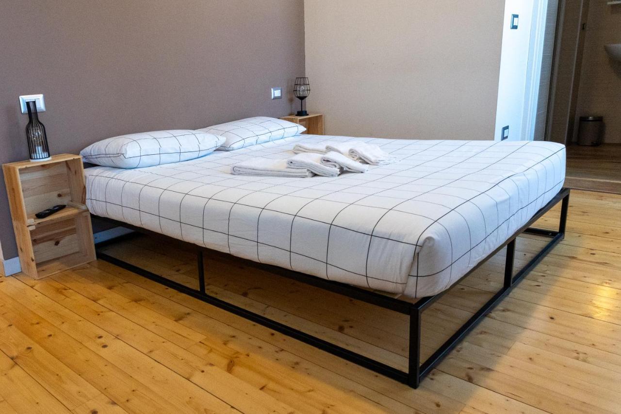 Bed and Breakfast La Stazione Trontano Exterior foto